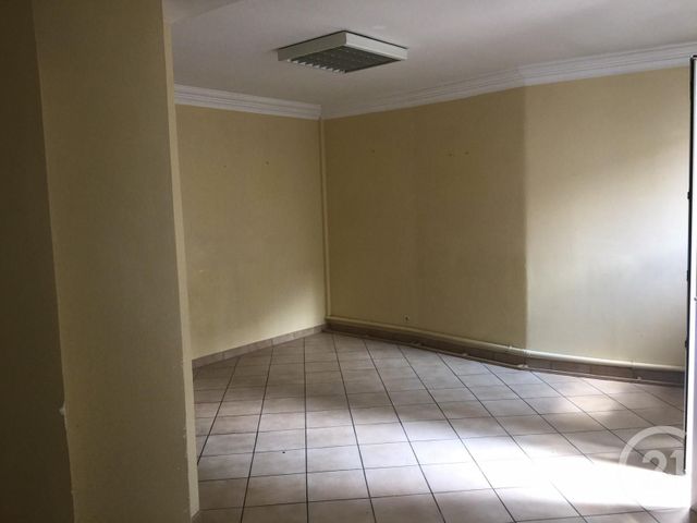 Afficher la photo en grand entreprise à louer - 53.0 m2 - CONFLANS STE HONORINE - 78 - ILE-DE-FRANCE - Century 21 Les Deux Rives