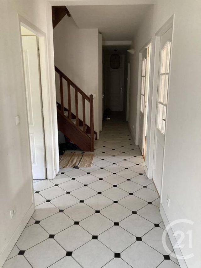 maison à louer - 6 pièces - 215.82 m2 - VERNOUILLET - 78 - ILE-DE-FRANCE - Century 21 Les Deux Rives maison à louer - 6 pièces - 215.82 m2 - VERNOUILLET - 78 - ILE-DE-FRANCE - Century 21 Les Deux Rives