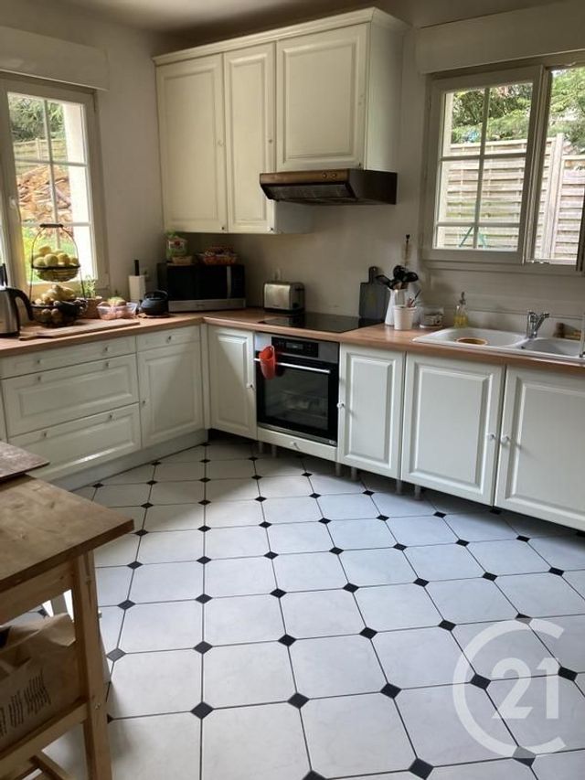 maison à louer - 6 pièces - 215.82 m2 - VERNOUILLET - 78 - ILE-DE-FRANCE - Century 21 Les Deux Rives maison à louer - 6 pièces - 215.82 m2 - VERNOUILLET - 78 - ILE-DE-FRANCE - Century 21 Les Deux Rives