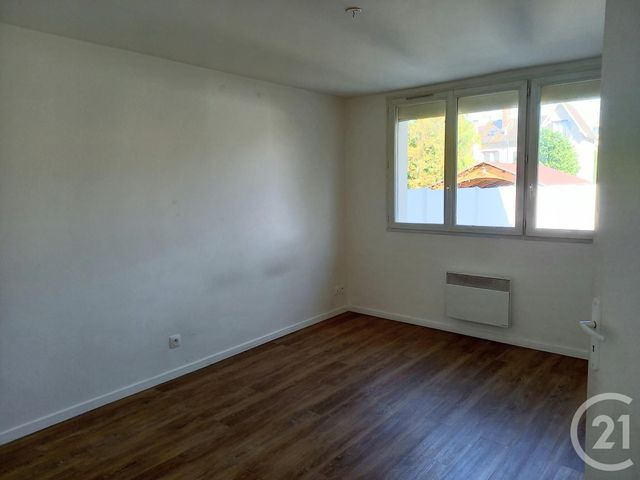 Appartement F2 à louer - 2 pièces - 50.53 m2 - VERNEUIL SUR SEINE - 78 - ILE-DE-FRANCE - Century 21 Les Deux Rives Appartement F2 à louer - 2 pièces - 50.53 m2 - VERNEUIL SUR SEINE - 78 - ILE-DE-FRANCE - Century 21 Les Deux Rives