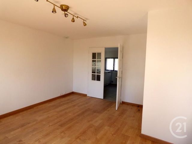 Appartement F3 à louer - 3 pièces - 68.3 m2 - TRIEL SUR SEINE - 78 - ILE-DE-FRANCE - Century 21 Les Deux Rives Appartement F3 à louer - 3 pièces - 68.3 m2 - TRIEL SUR SEINE - 78 - ILE-DE-FRANCE - Century 21 Les Deux Rives