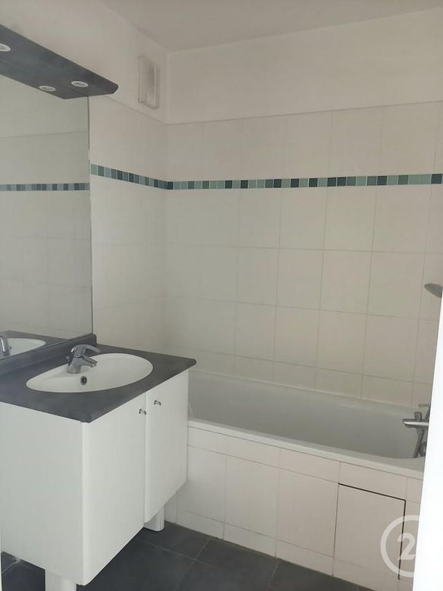 Afficher la photo en grand Appartement F3 à louer - 3 pièces - 59.66 m2 - CONFLANS STE HONORINE - 78 - ILE-DE-FRANCE - Century 21 Les Deux Rives