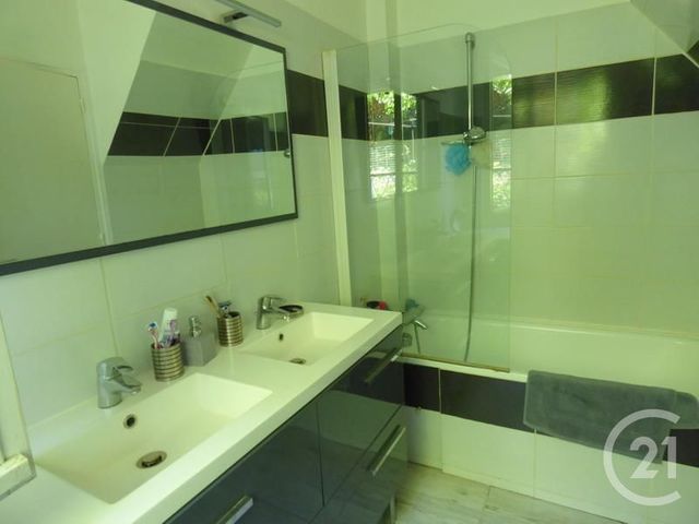 Appartement F3 à vendre - 3 pièces - 74.66 m2 - TRIEL SUR SEINE - 78 - ILE-DE-FRANCE - Century 21 Les Deux Rives