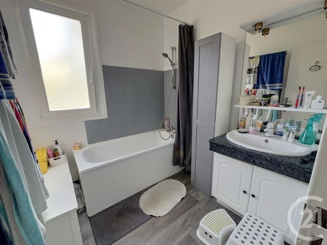 Afficher la photo en grand Appartement F5 à vendre - 5 pièces - 92.6 m2 - VERNEUIL SUR SEINE - 78 - ILE-DE-FRANCE - Century 21 Les Deux Rives
