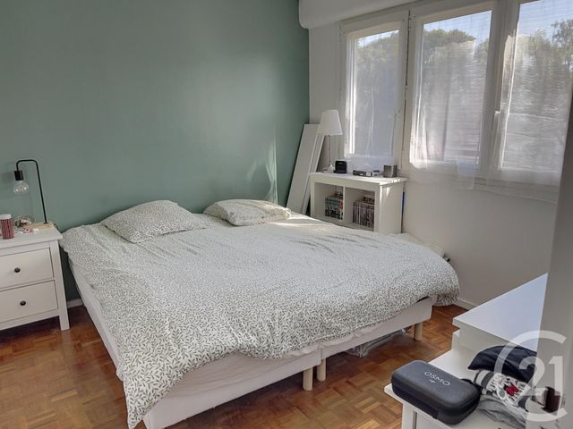 Afficher la photo en grand Appartement F5 à vendre - 5 pièces - 92.6 m2 - VERNEUIL SUR SEINE - 78 - ILE-DE-FRANCE - Century 21 Les Deux Rives