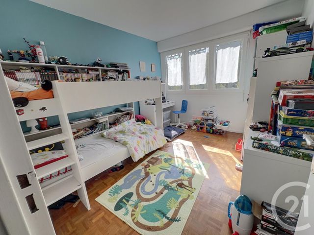 Afficher la photo en grand Appartement F5 à vendre - 5 pièces - 92.6 m2 - VERNEUIL SUR SEINE - 78 - ILE-DE-FRANCE - Century 21 Les Deux Rives