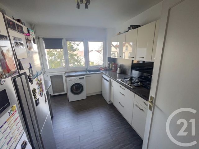 Appartement F5 à vendre - 5 pièces - 82.58 m2 - POISSY - 78 - ILE-DE-FRANCE - Century 21 Les Deux Rives