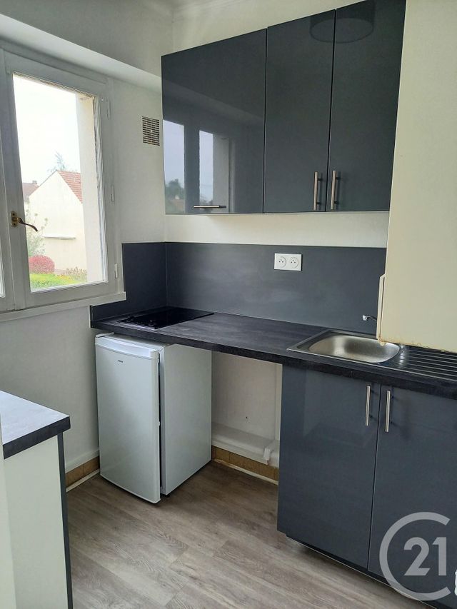 Appartement Studio à louer - 1 pièce - 27.47 m2 - CONFLANS STE HONORINE - 78 - ILE-DE-FRANCE - Century 21 Les Deux Rives
