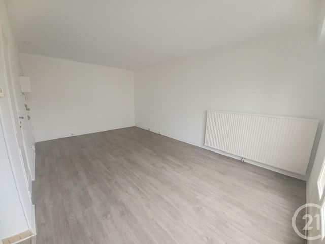 Appartement Studio à louer - 1 pièce - 27.47 m2 - CONFLANS STE HONORINE - 78 - ILE-DE-FRANCE - Century 21 Les Deux Rives