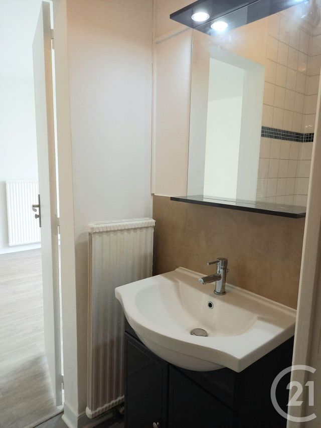 Appartement Studio à louer - 1 pièce - 27.47 m2 - CONFLANS STE HONORINE - 78 - ILE-DE-FRANCE - Century 21 Les Deux Rives