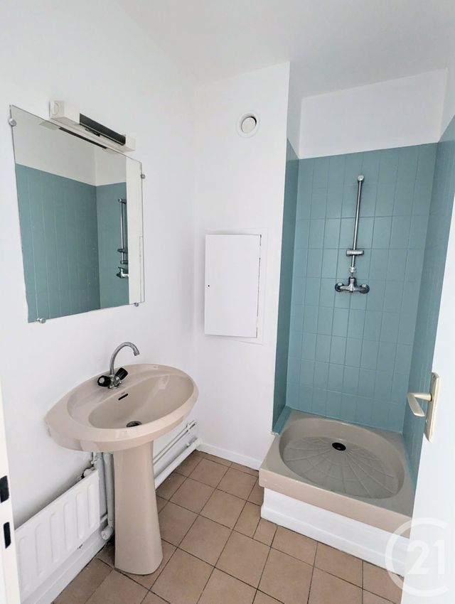 Appartement F4 à louer - 4 pièces - 79.6 m2 - ERAGNY SUR OISE - 95 - ILE-DE-FRANCE - Century 21 Les Deux Rives