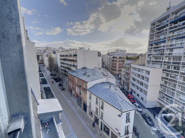 Appartement F2 à vendre - 2 pièces - 50.0 m2 - PARIS - 75018 - ILE-DE-FRANCE - Century 21 Les Deux Rives