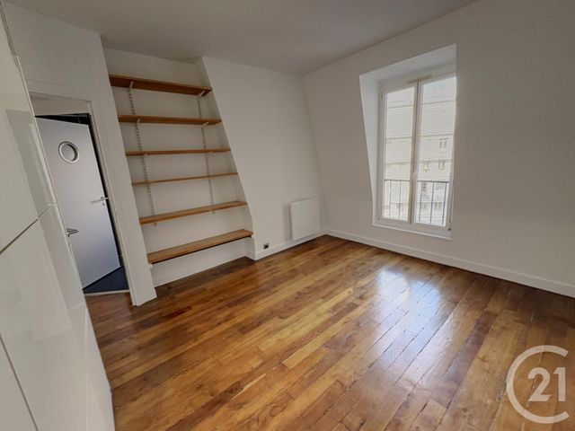 Appartement F2 à vendre - 2 pièces - 50.0 m2 - PARIS - 75018 - ILE-DE-FRANCE - Century 21 Les Deux Rives