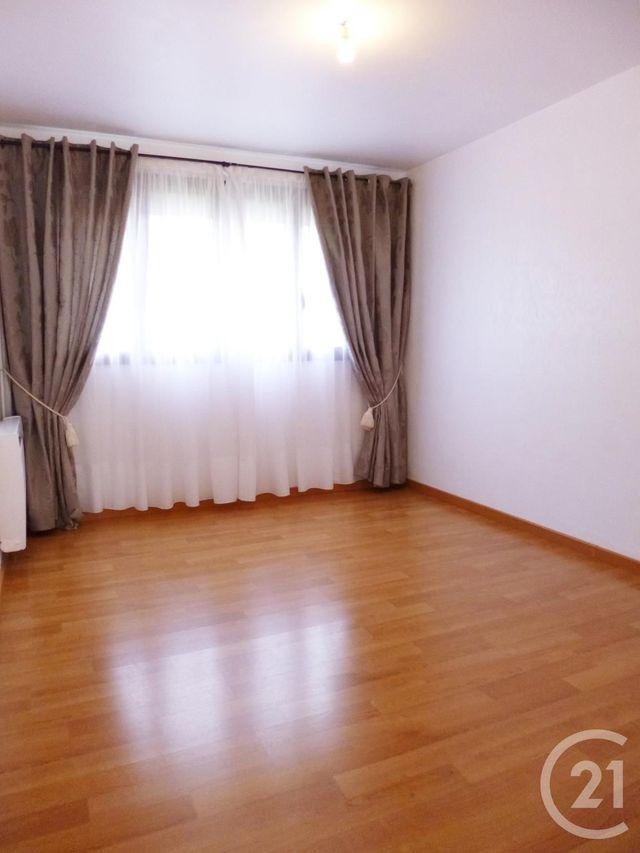 Appartement F4 à louer - 4 pièces - 80.06 m2 - CONFLANS STE HONORINE - 78 - ILE-DE-FRANCE - Century 21 Les Deux Rives