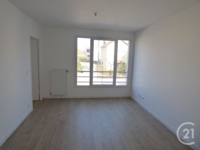 Appartement F2 à louer - 2 pièces - 40.14 m2 - LES MUREAUX - 78 - ILE-DE-FRANCE - Century 21 Les Deux Rives