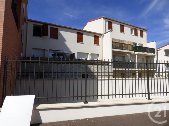 Appartement F3 à vendre - 3 pièces - 74.7 m2 - CHANTELOUP LES VIGNES - 78 - ILE-DE-FRANCE - Century 21 Les Deux Rives