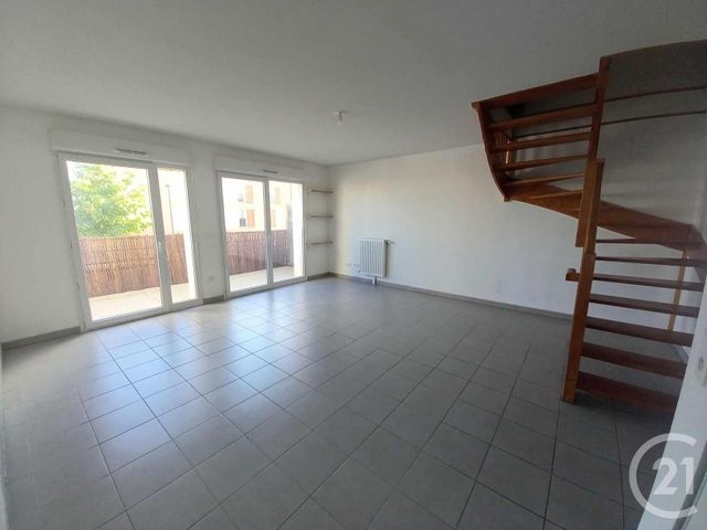 Appartement F3 à vendre - 3 pièces - 74.7 m2 - CHANTELOUP LES VIGNES - 78 - ILE-DE-FRANCE - Century 21 Les Deux Rives