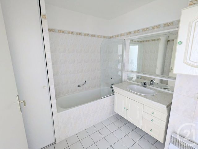 Appartement F3 à louer - 2 pièces - 61.5 m2 - VERNEUIL SUR SEINE - 78 - ILE-DE-FRANCE - Century 21 Les Deux Rives