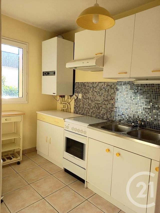 Appartement F1 à louer - 1 pièce - 34.46 m2 - VERNOUILLET - 78 - ILE-DE-FRANCE - Century 21 Les Deux Rives