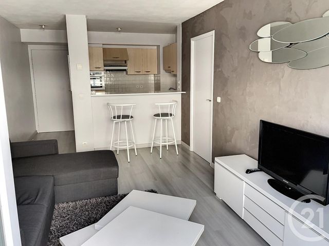 Appartement F2 à louer - 2 pièces - 35.4 m2 - MANTES LA JOLIE - 78 - ILE-DE-FRANCE - Century 21 Les Deux Rives