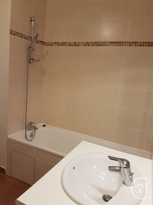 Appartement F2 à louer - 2 pièces - 43.25 m2 - HERBLAY - 95 - ILE-DE-FRANCE - Century 21 Les Deux Rives