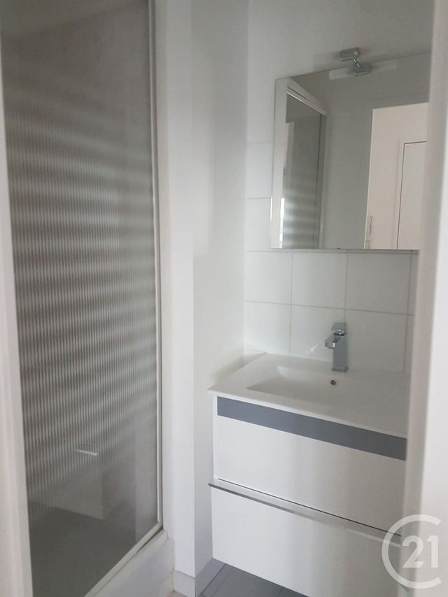 Appartement F1 à louer - 1 pièce - 23.46 m2 - VERNOUILLET - 78 - ILE-DE-FRANCE - Century 21 Les Deux Rives