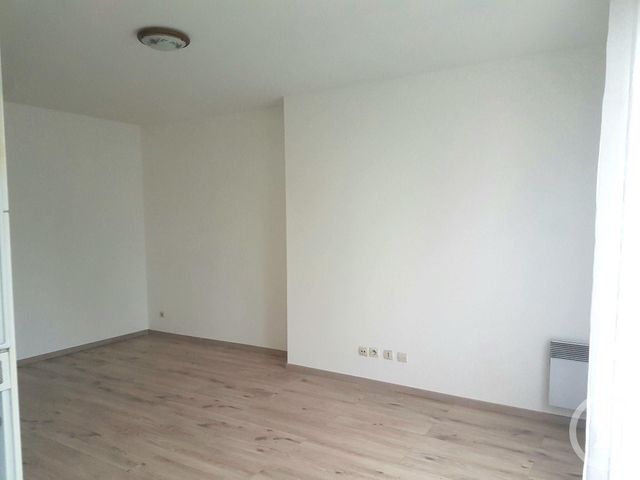 Appartement F1 à louer - 1 pièce - 23.46 m2 - VERNOUILLET - 78 - ILE-DE-FRANCE - Century 21 Les Deux Rives