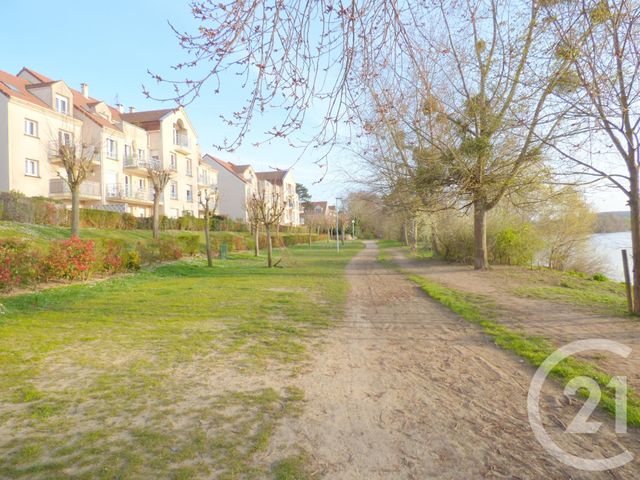 Appartement F3 à vendre - 3 pièces - 78.34 m2 - TRIEL SUR SEINE - 78 - ILE-DE-FRANCE - Century 21 Les Deux Rives