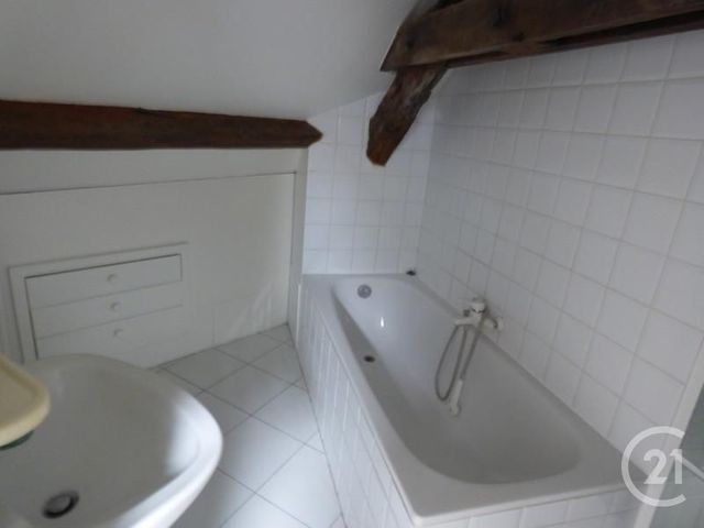 Appartement F2 à louer - 2 pièces - 28.42 m2 - VERNOUILLET - 78 - ILE-DE-FRANCE - Century 21 Les Deux Rives