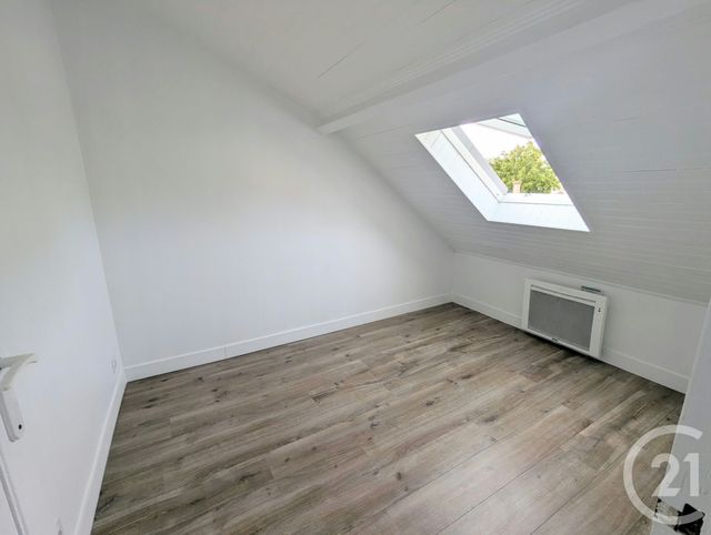 Appartement F3 à louer - 3 pièces - 46.2 m2 - TRIEL SUR SEINE - 78 - ILE-DE-FRANCE - Century 21 Les Deux Rives