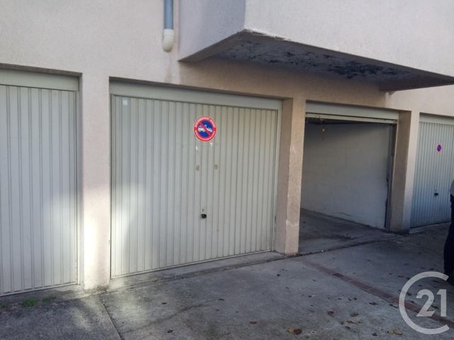 parking - CONFLANS STE HONORINE - 78